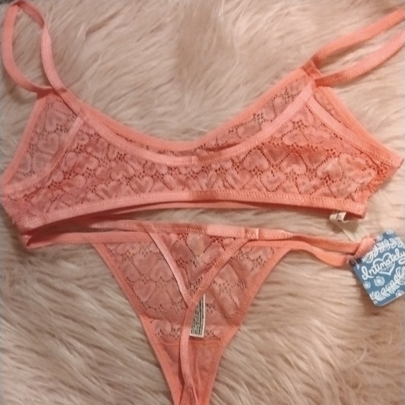 NWT Free People Intimately Kelly Bra and Panty Set in Pink Ruby - Picture 4 of 6
